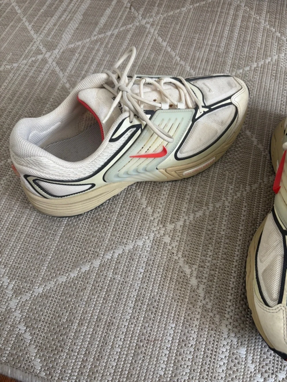 Nike Men’s Pegasus Wave Sneakers in Coconut Milk and Orange - Picture 4 of 8